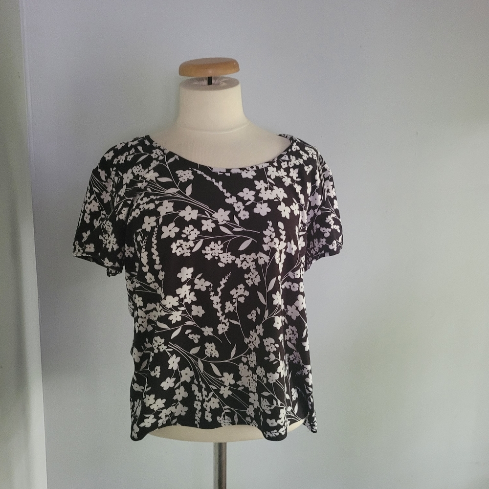 Lindor Petite Floral Black and White Women's Top Size XL